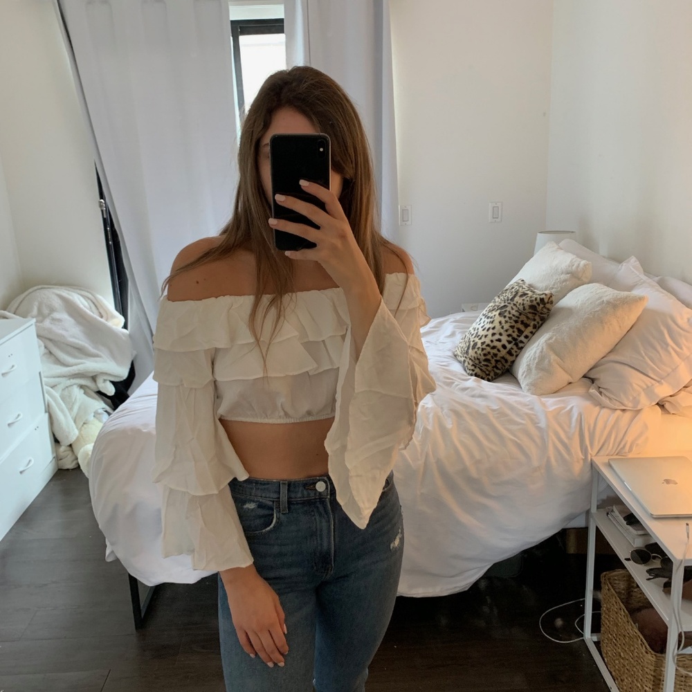 LF Ruffle Crop Top